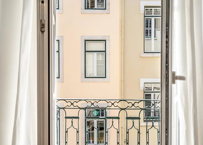 Akicity Baixa Out Lisboa